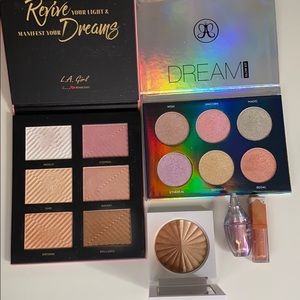 Makeup bundle